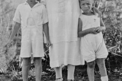 19251231-Merbaboe-Oudjaar-Gezin-Engel-tijdens-vakantie02_Nik