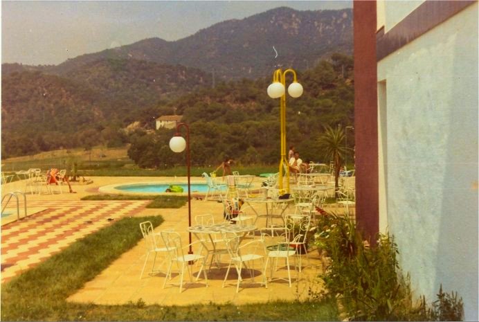 19720715-Spanje-Vakantie-Papa-Mama-hotel-zwembad