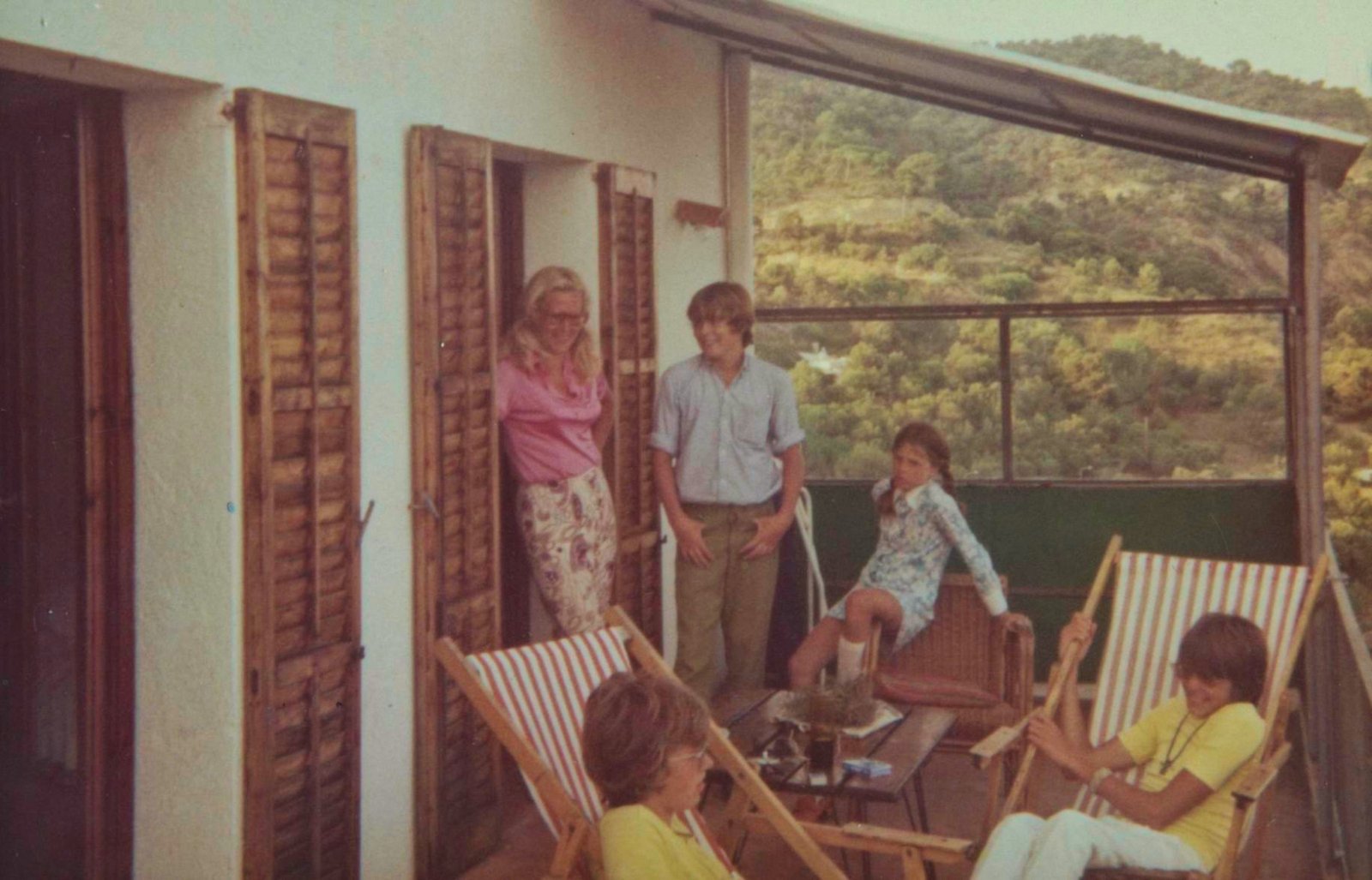 19740801-Tossa-de-Mar-balkon.tif