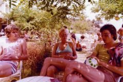 19740801-Tossa-de-Mar-Terras-Alexander-Bea-Robert.tif