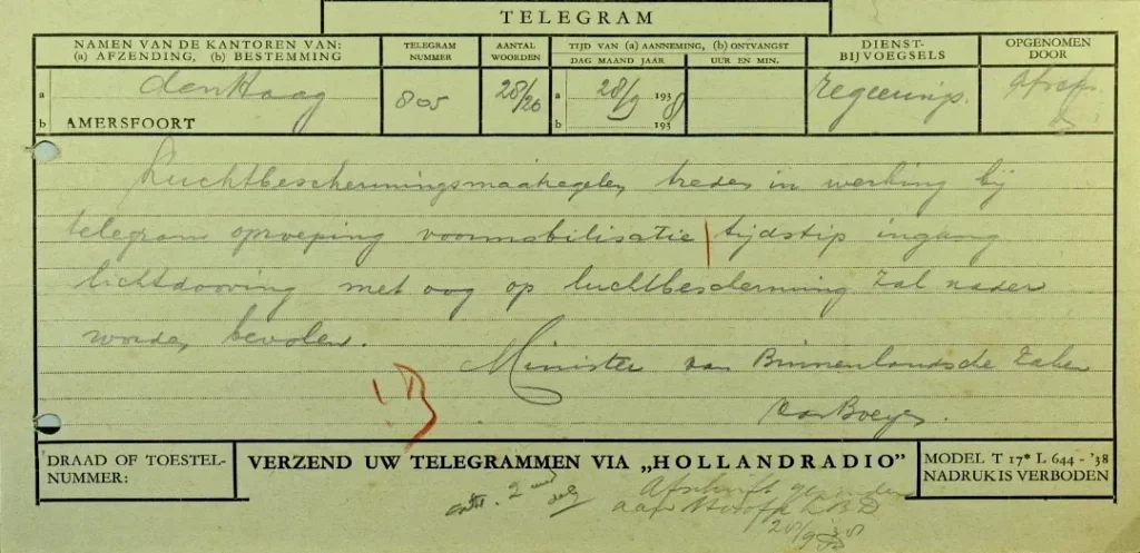 Deze afbeelding heeft een leeg alt-attribuut; de bestandsnaam is 19380928-Telegram-Min-BiZa-in-werking-treden-Luchtbeschermingsmaatregelen.webp